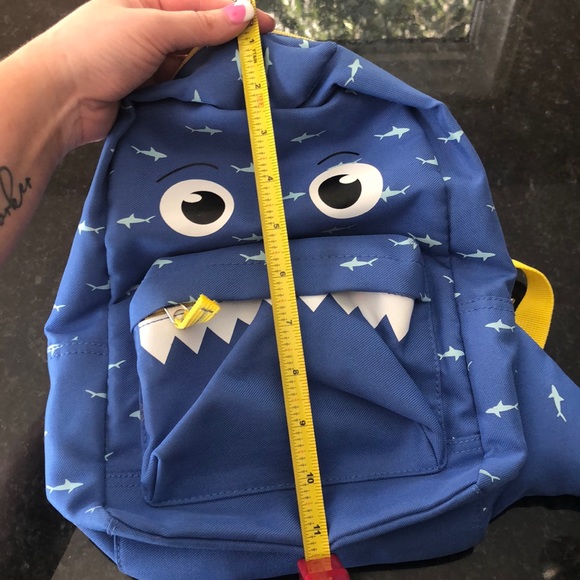 Kids small shark backpack - Picture 10 of 10